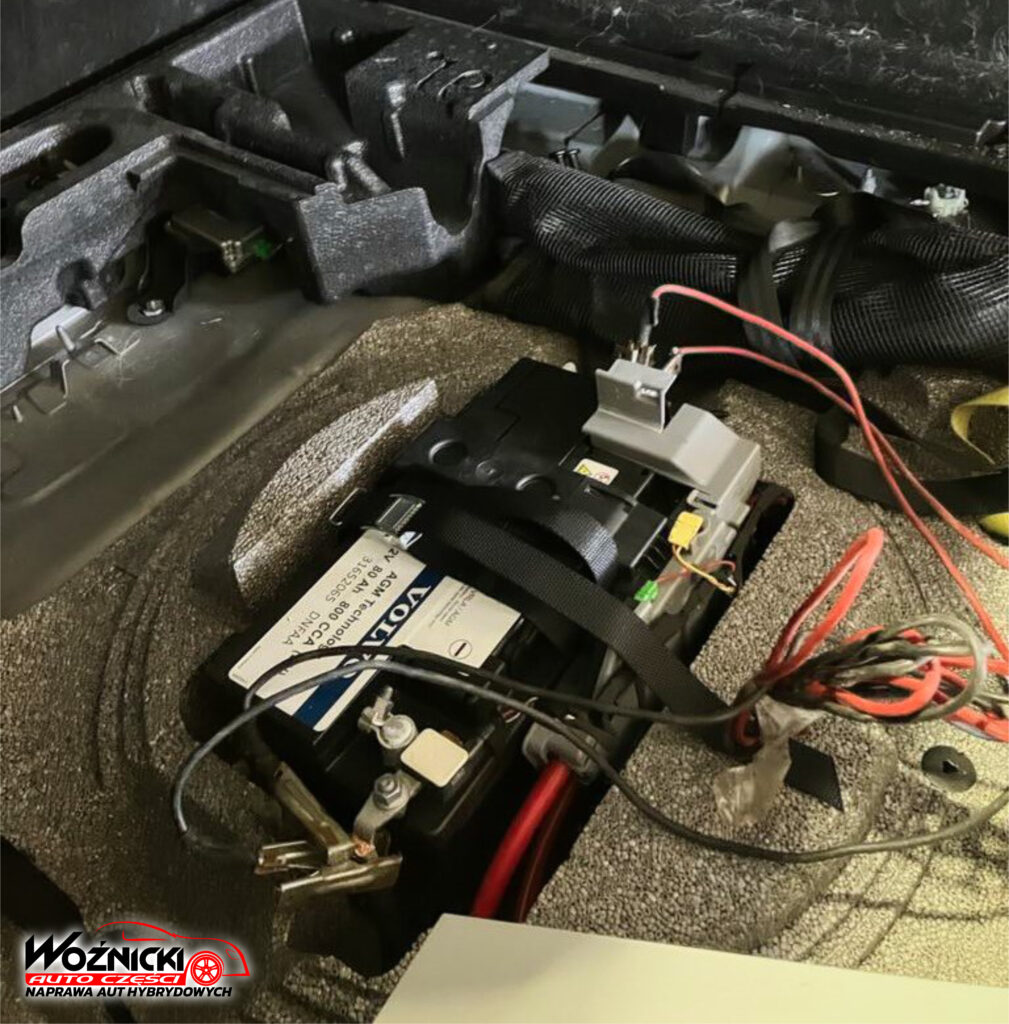 Naprawa baterii trakcyjnej w Volvo z napędem mild hybrid. Auto Woźnicki