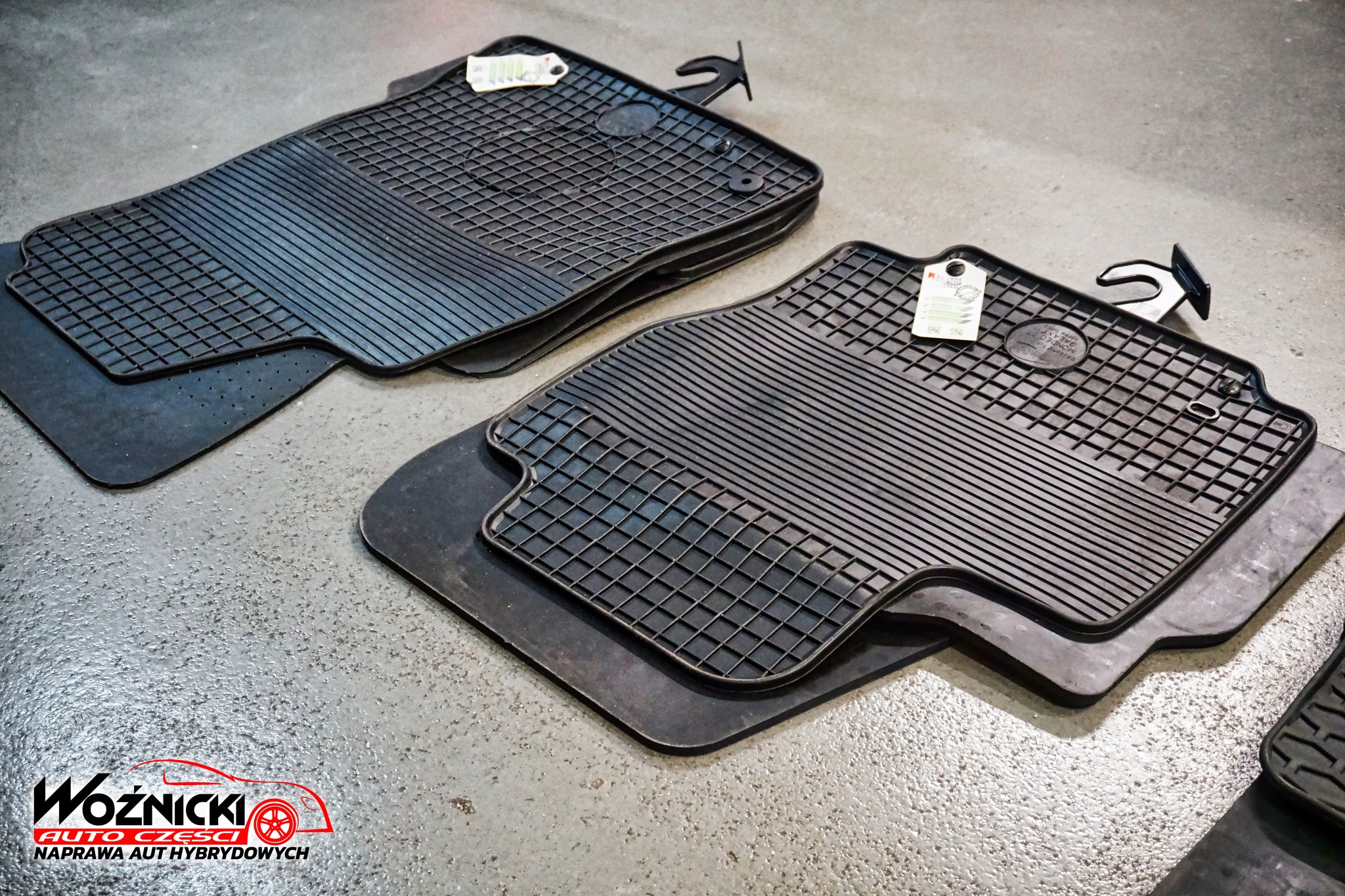 Dywaniki samochodowe do wszystkich marek – sklep Auto Woźnicki